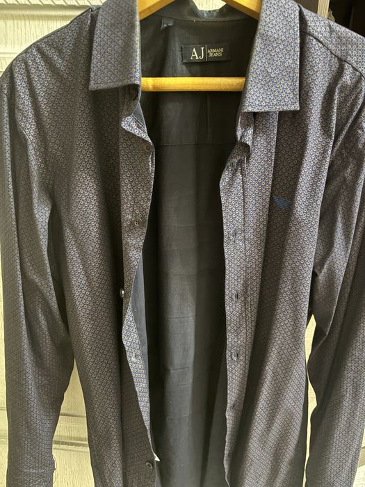 Рубашки мужские