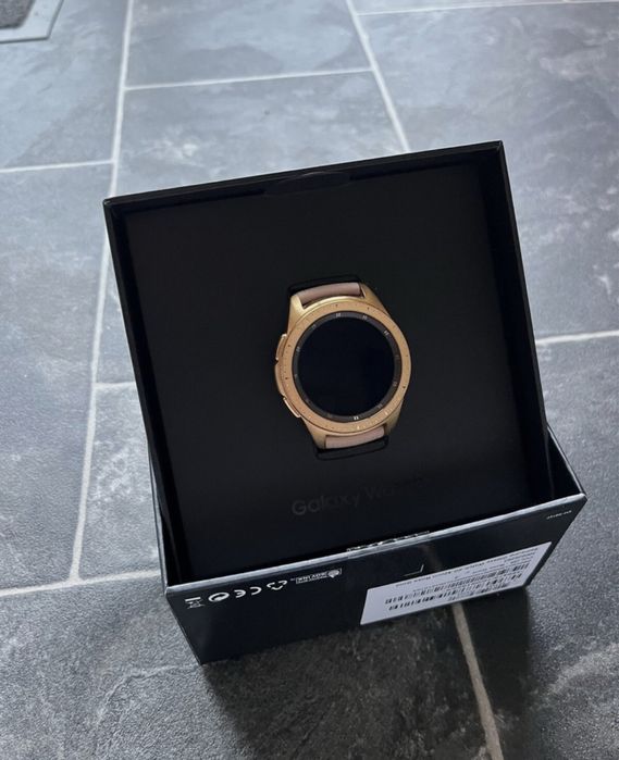 Продам смарт часы Samsung watch 3