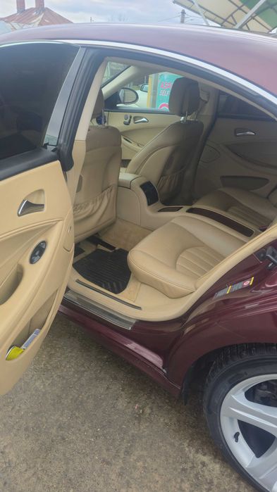 Pretul este usor negociabil