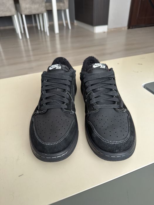Jordan 1 travis scott черни