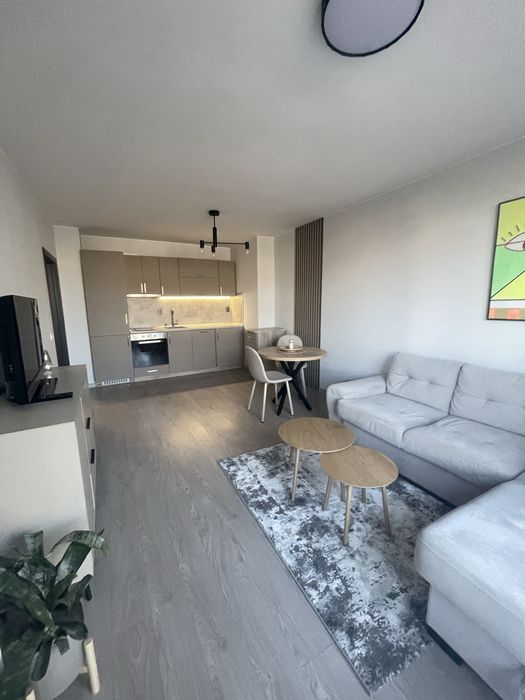 Дава се под наем Двустаен апартамент в с. Слатина, Област Ловеч - 71 кв.м за 797.64 € - Снимка #2