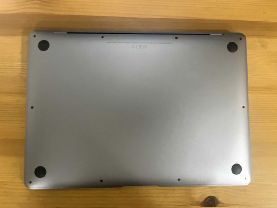 Macbook Air M1 8/256 90%