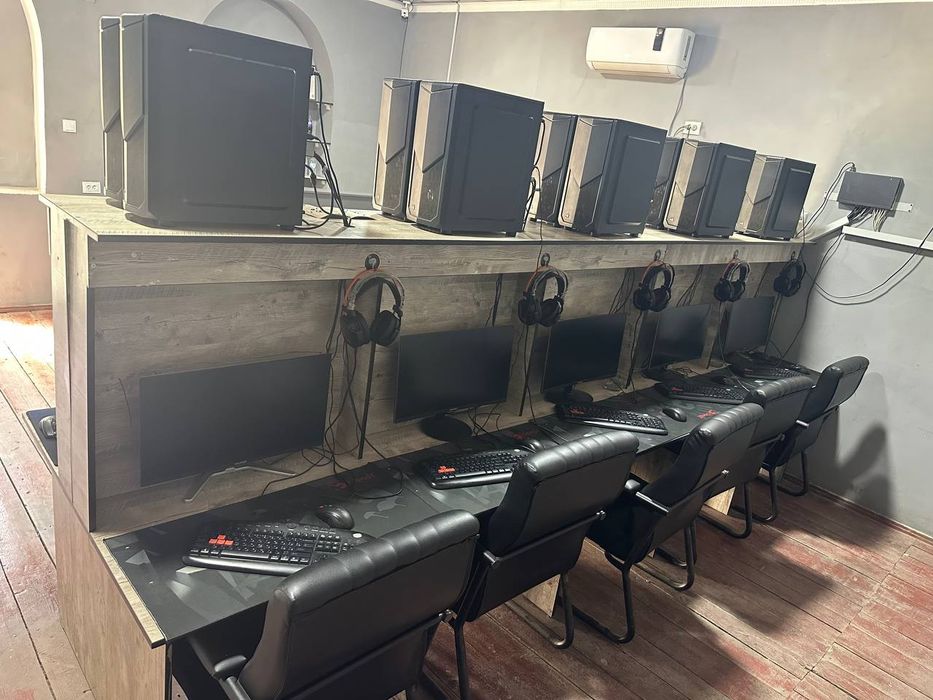 Компютерхона Сотилади