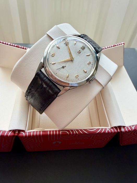 Ceas Omega Ref. 2605-4 SC – Cadran Guilloché – Cal. 283 – 1953
