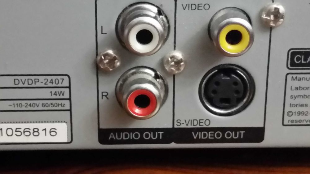 DVD Плейър Elenberg DVDP-2407 с дистанционно