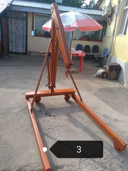 Vând macara girafă fabricată în România 1987