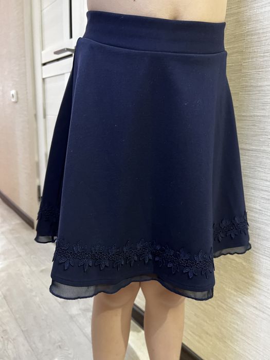 Продам юбку на девочку фирмы Deloras