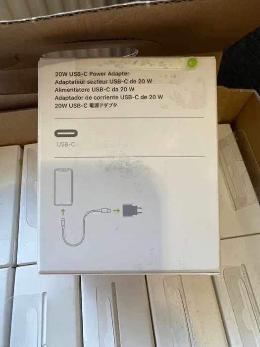 Apple 20W usb-c power adapter