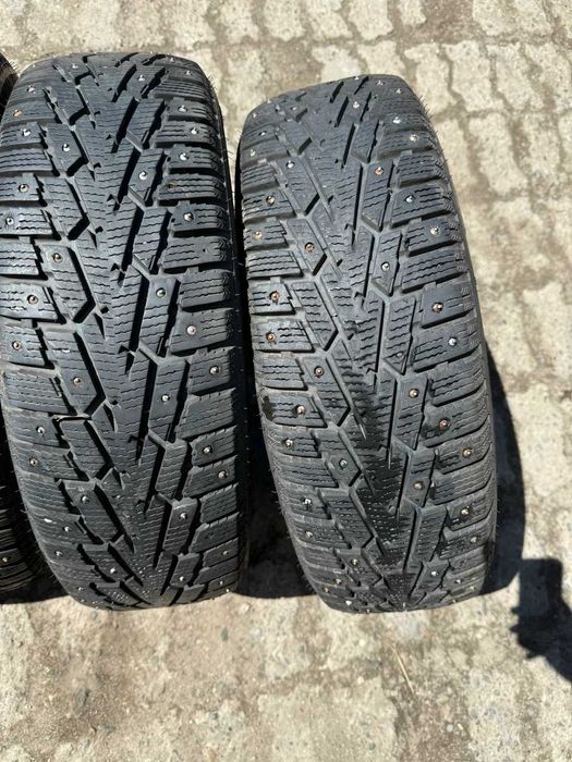 Зимние шины 185/65 R15