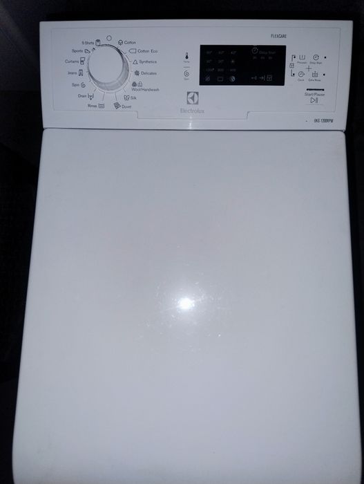 Vând mașina de spălat Electrolux