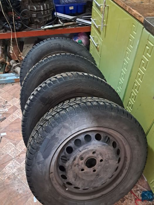 Резина с дисками