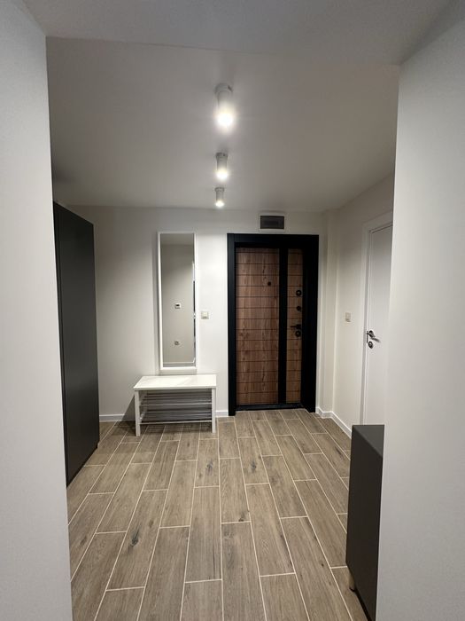 Продава се Двустаен апартамент в Варна, Лятно кино Тракия - 80 кв.м за 1625 €/кв.м - Снимка #1