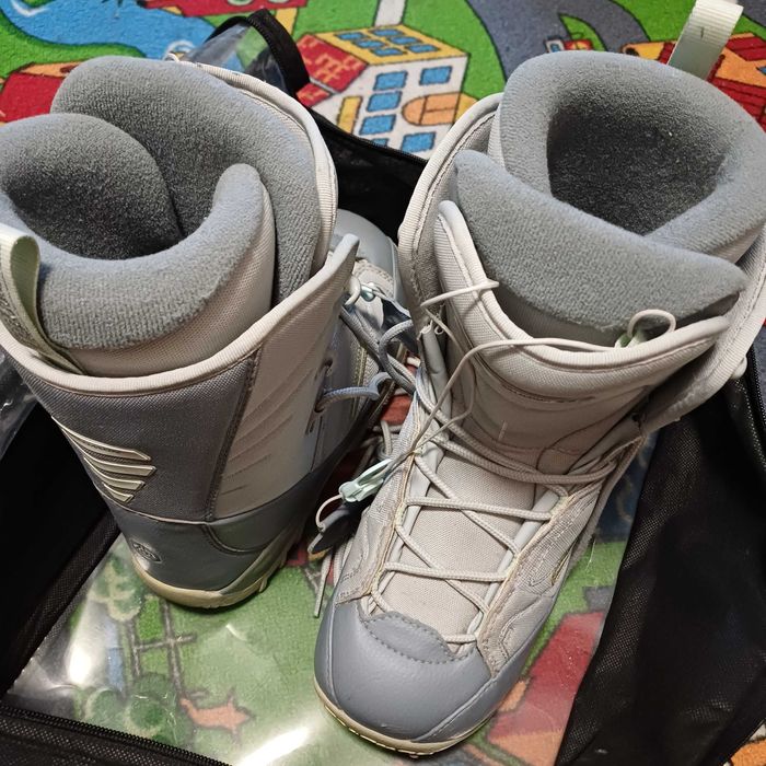 Boots snowboard Salomon marimea 37