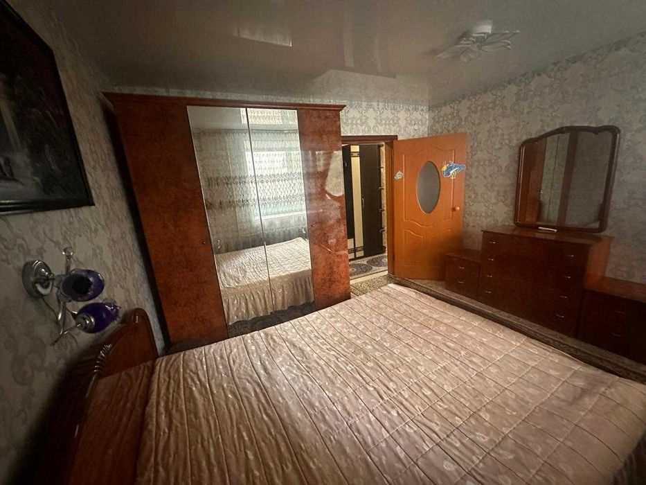 Продается 2 комн квартира Васильковский,28