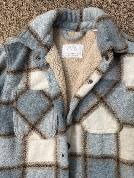 Продам куртку zara
