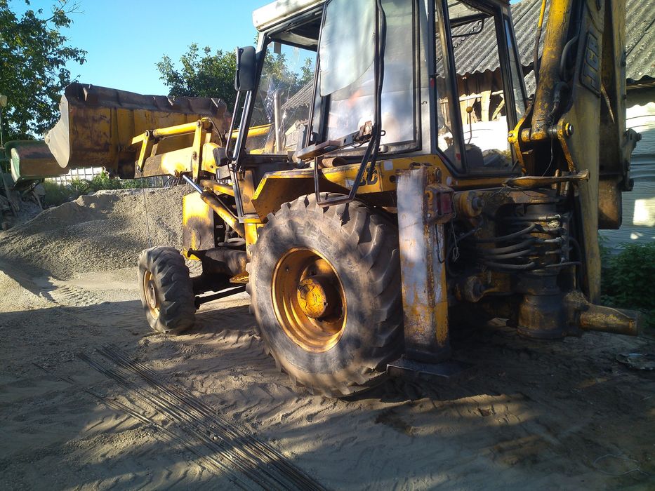 Buldoexcavator JCB 3cx