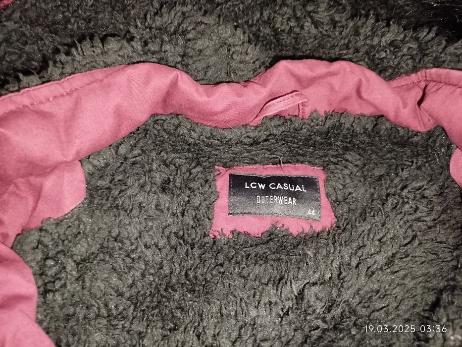 Дамска зимна парка с естествен каракул .