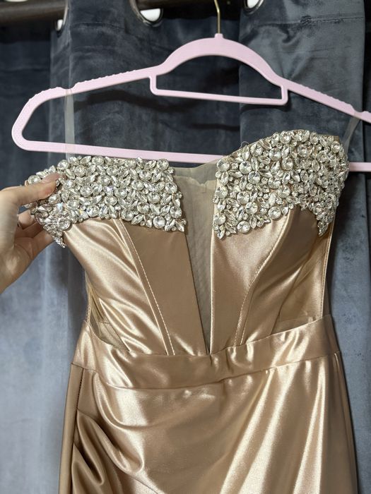 Rochie lunga eveniment