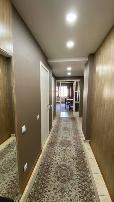Продаётся 3-комнатная квартира,Яккасаройский район, М.Космонавты.