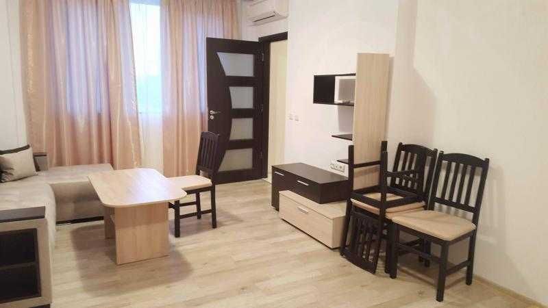 Двустаен апартамент в ж.к. Славейков