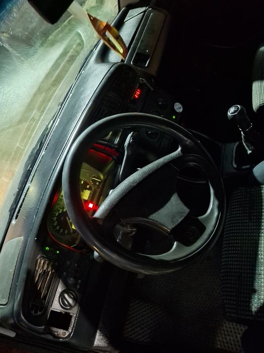 Обмен рассматриваю