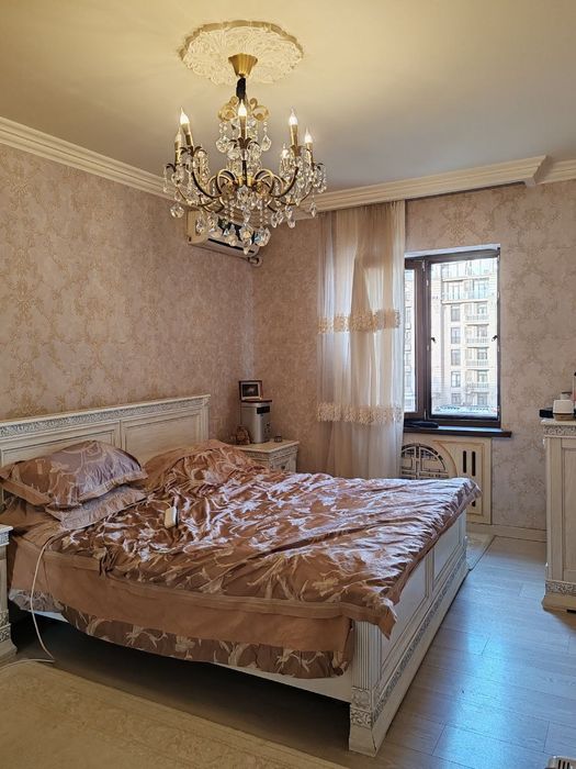 Продам квартиру на Паркентском 4/5/9 100м2