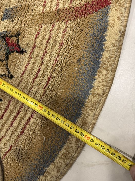 Продаю ковёр в хорошем состоянии