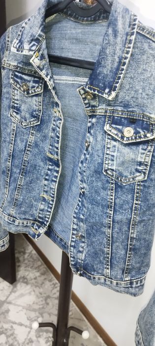 Jensi kastyum ust kiyim