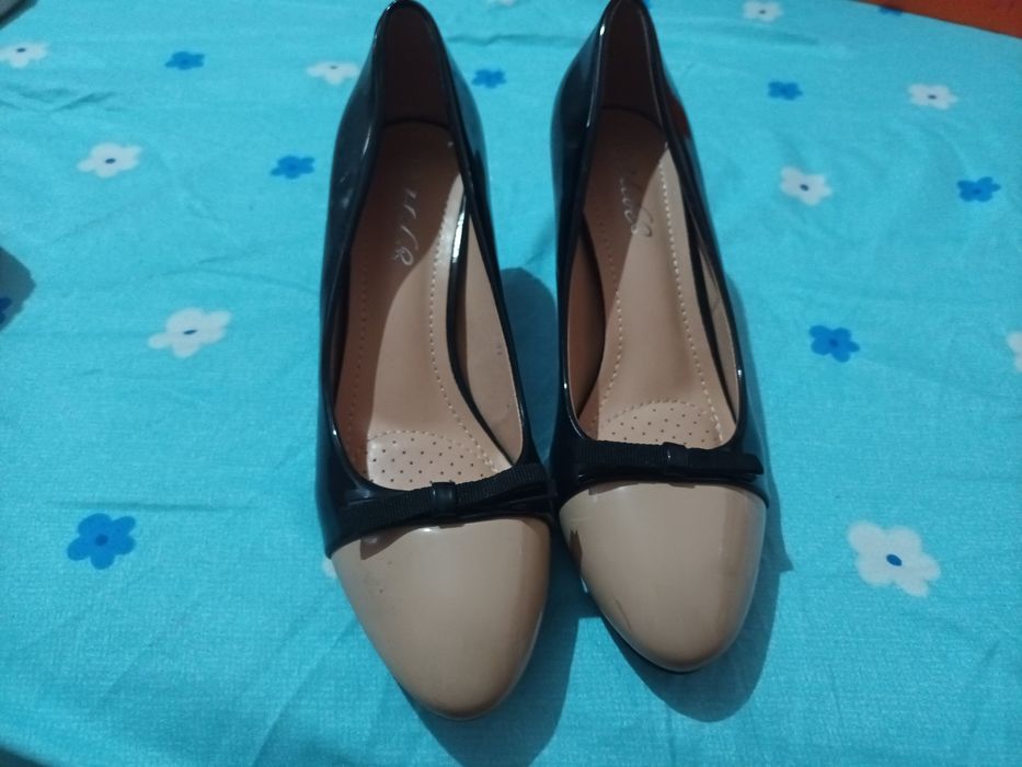 pantofi cu toc noi