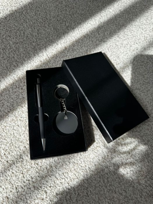 Set cadou elegant - pix + breloc