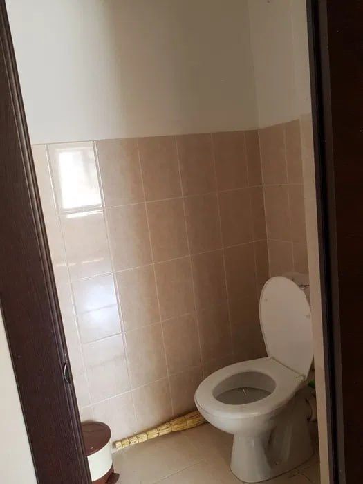 Сергели 9 худуд  2/2/7 ,60 кв накд ёки ипотекага уй сотилади