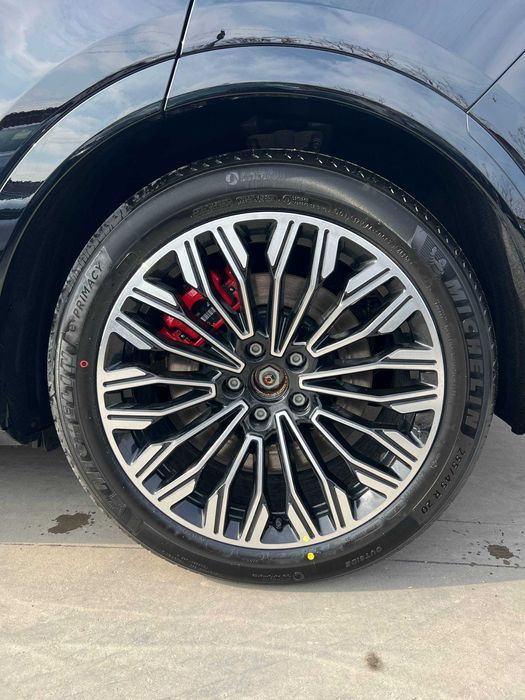 Voyah Free+ 2026 kuzovda bardoviy salon