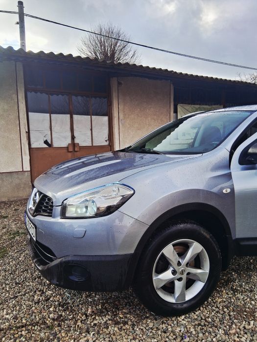 Nissan Qashqai 2013 1.5 (7 locuri)