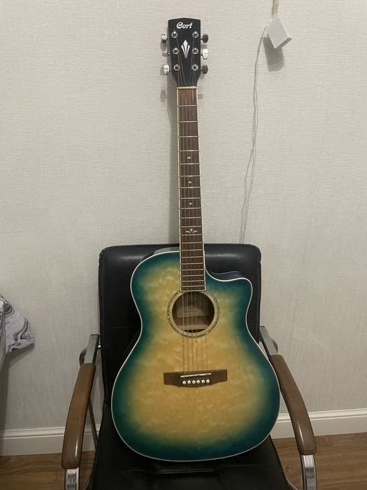 Гитара акустическая