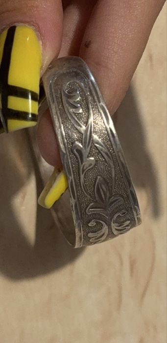Серебрянеыц браслет