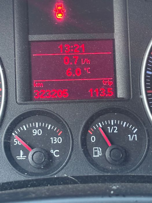 Vând golf 5 plus in stare bună de funcționare