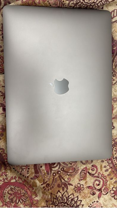 Apple Macbook Air13 13.3”/8гб/SSD 256ГБ/macOS