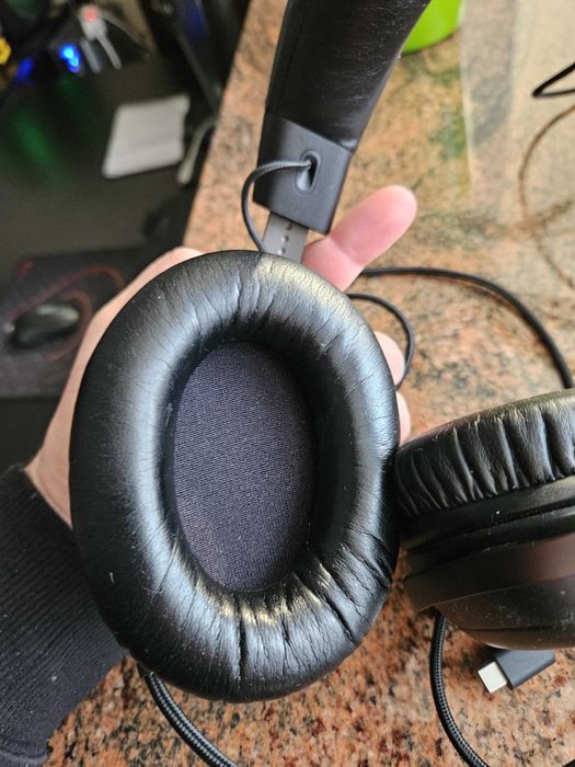 Casti Gaming HyperX Cloud III