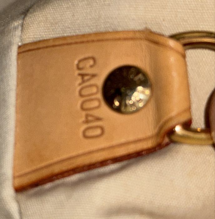 Geanta Louis Vuitton