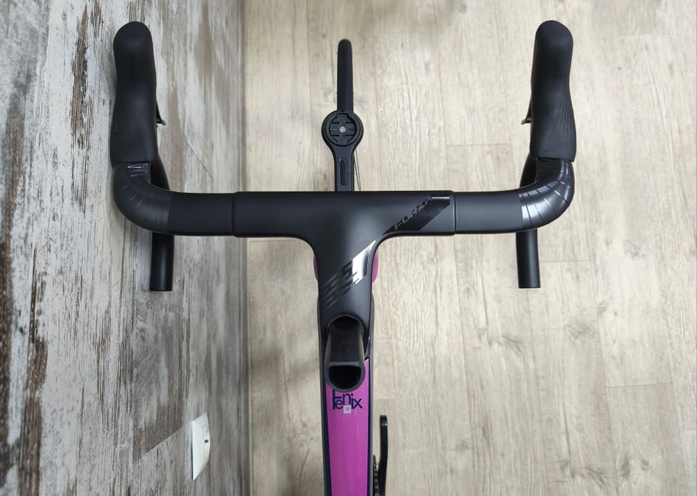 НОВ карбонов шосеен велосипед Ridley Fenix SLiC Disc 105 Di2 Vision