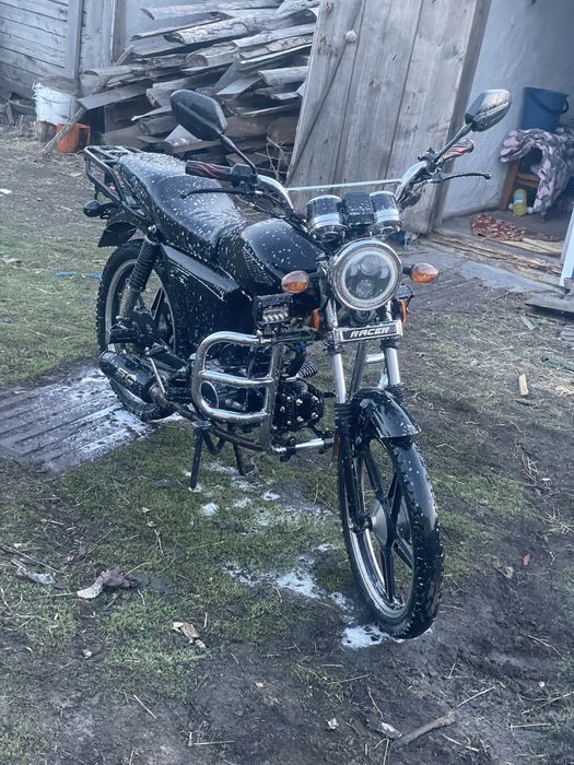 Продам мотоцикл 200000 торг