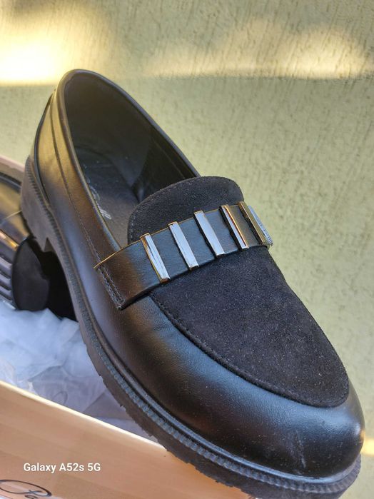 Обувки тип  лоуфъри