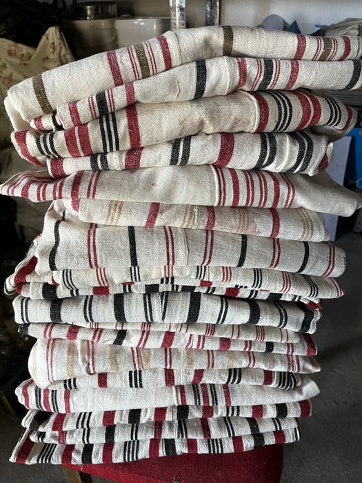 стари платна , и дрехи