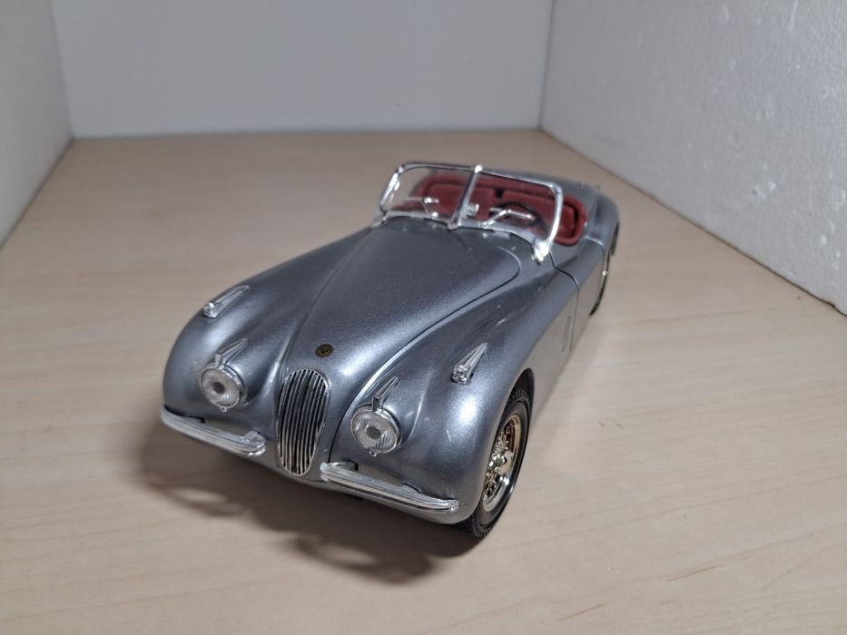 Scara 1:18 jaguar xk120 ertl