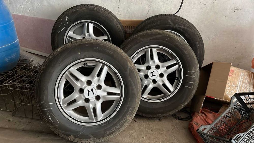 Продается Honda CR-V