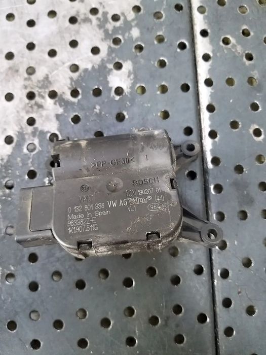 Motoras clapeta aeroterma vw golf 6 5k 0132801338 983382ze 1k1907511g