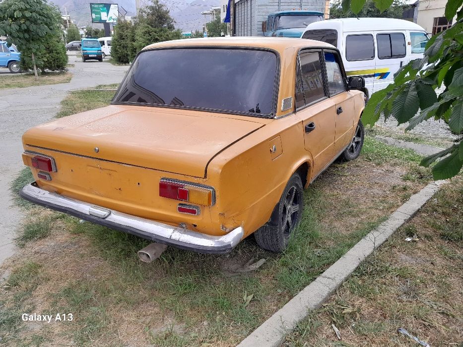 Vaz 21011 srochni sotiladi