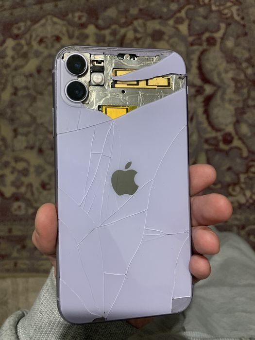 Продам iphone 11