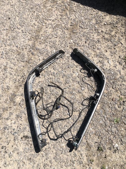 W210 мерседес молдинги на передний бампер