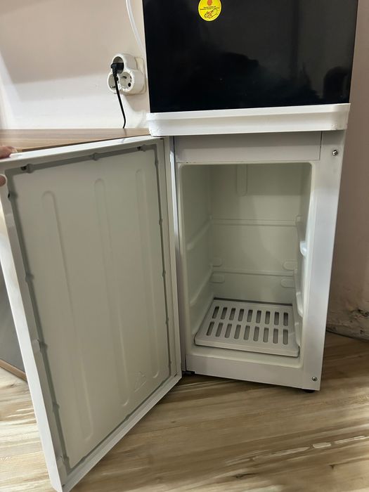 Диспенсър за вода